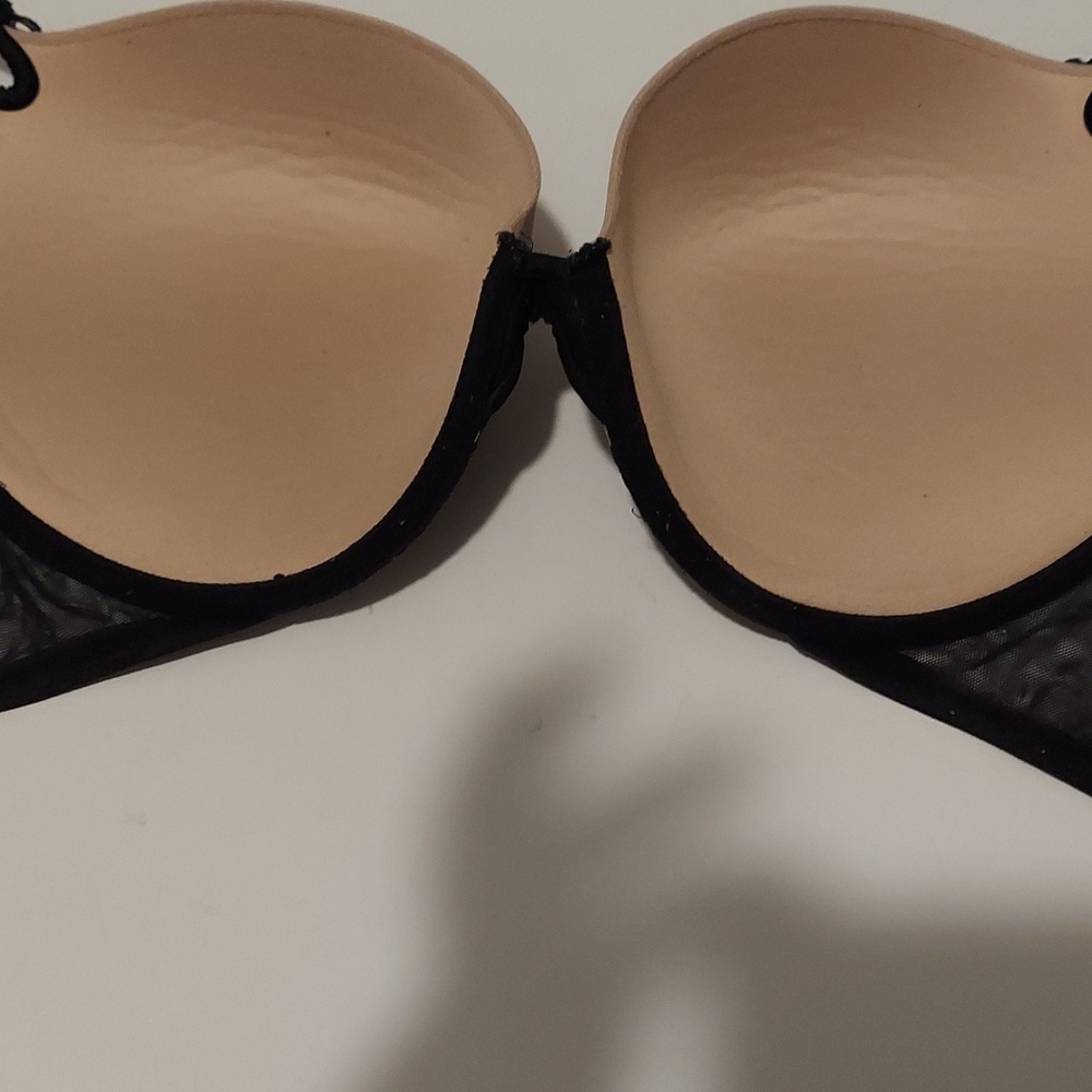 Victoria Secret Bra - Picture 3 of 5